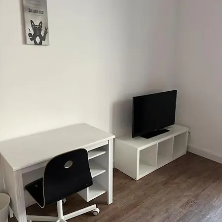 Apartament Charmante In Uni Naehe *